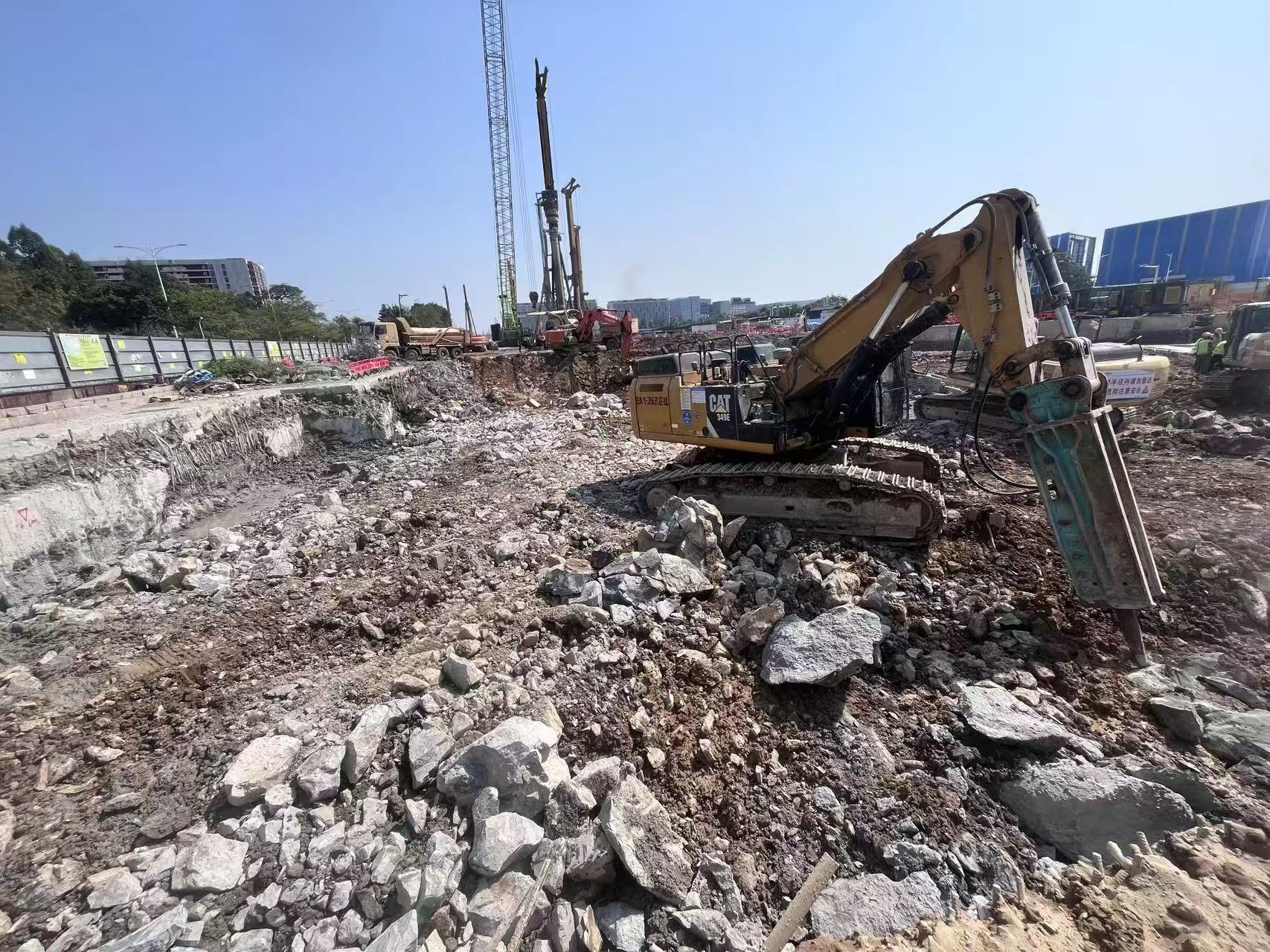 深圳宝安机场深江北站枢纽静爆工程